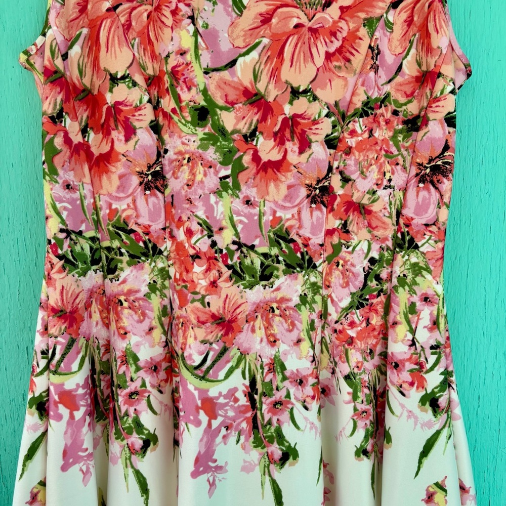 Gabby Skye Women’s Floral Fit and Flare Sleeveless Dress Size 12 - Picture 2 of 9